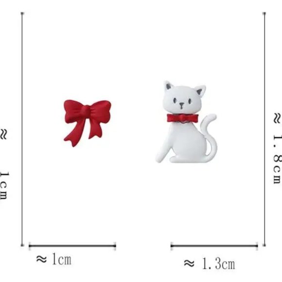 White Kitten With Bow Earrings - Picture 5 of 5